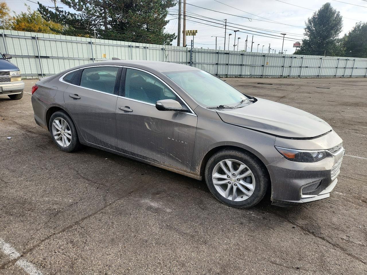 2017 Chevrolet Malibu Lt - Image 4
