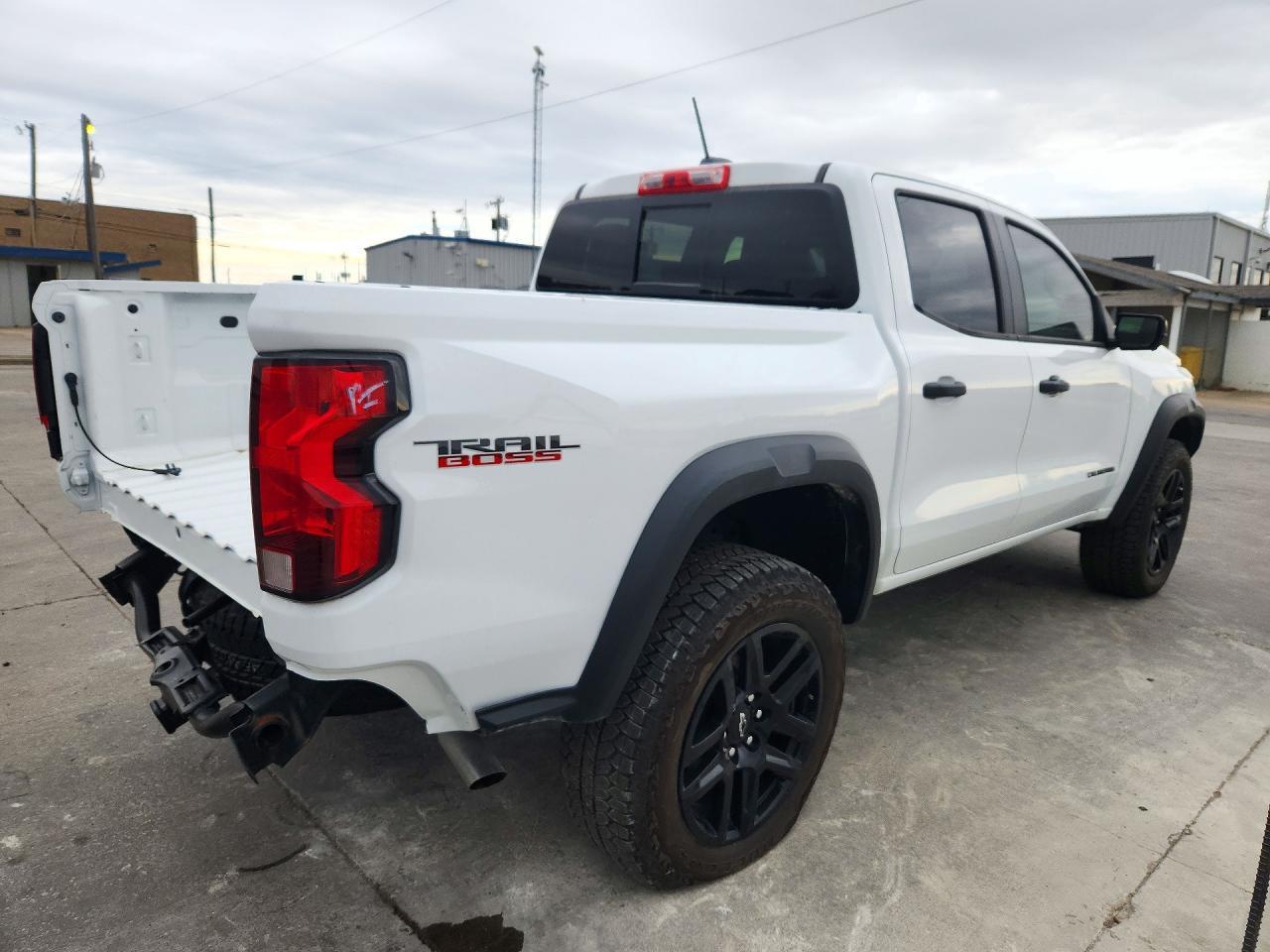 2024 Chevrolet Colorado Trail Boss - Image 3