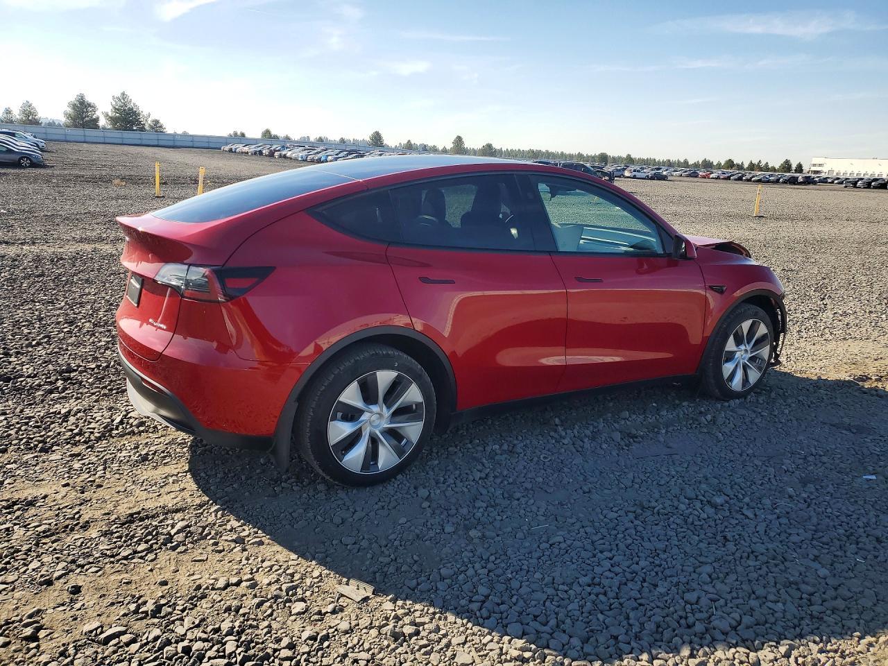 2023 Tesla Model Y - Image 3