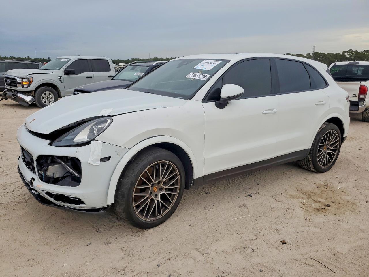 2023 Porsche Cayenne Platinum Edition