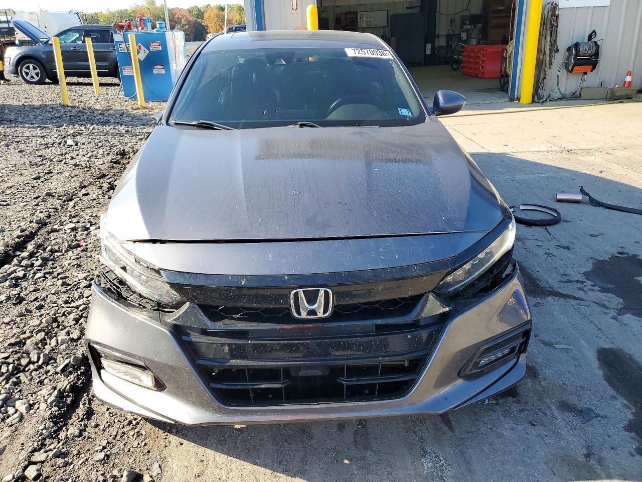 2018 Honda Accord Sport - Image 5