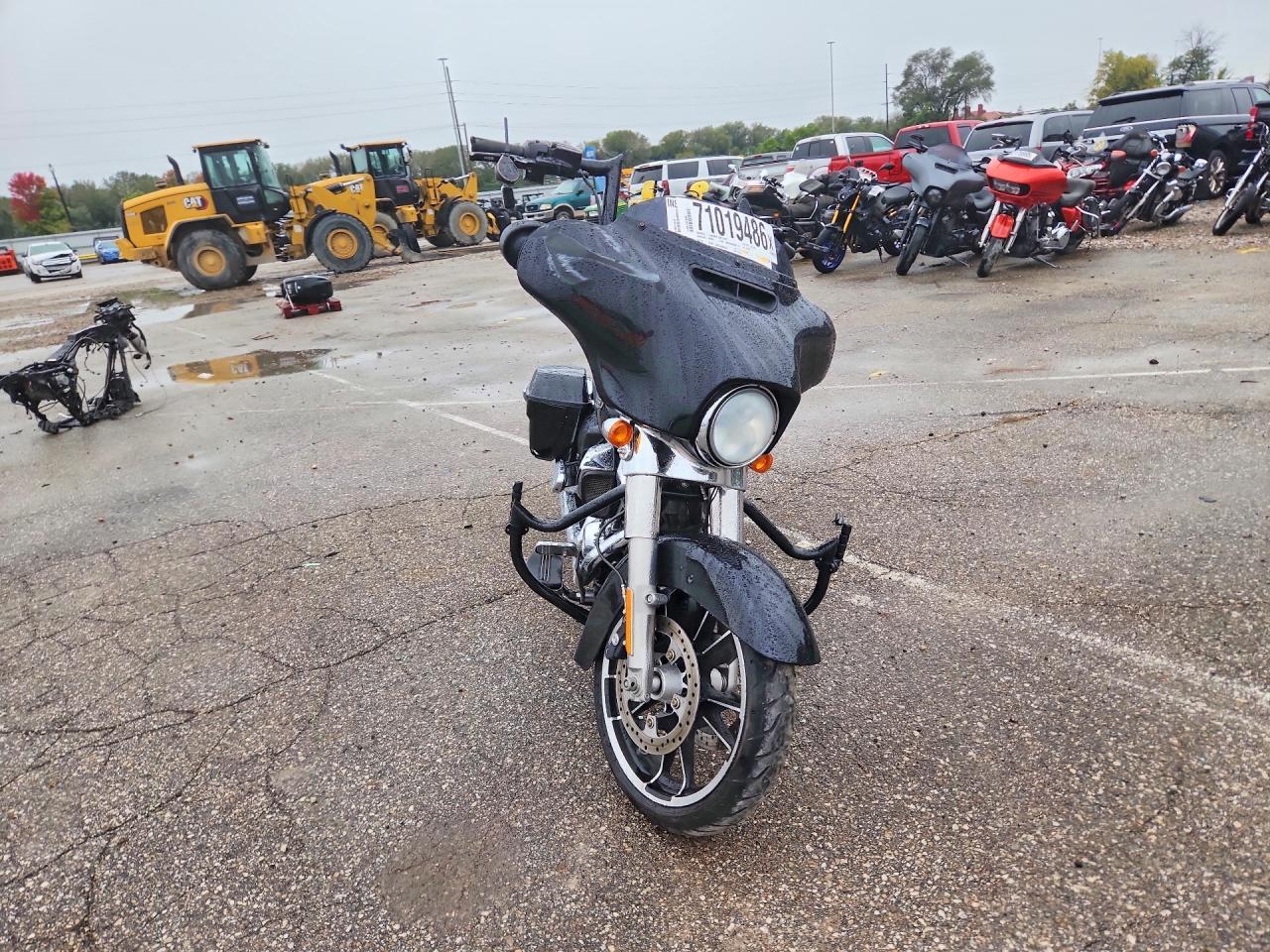 2021 Harley-Davidson Flhx - Image 2