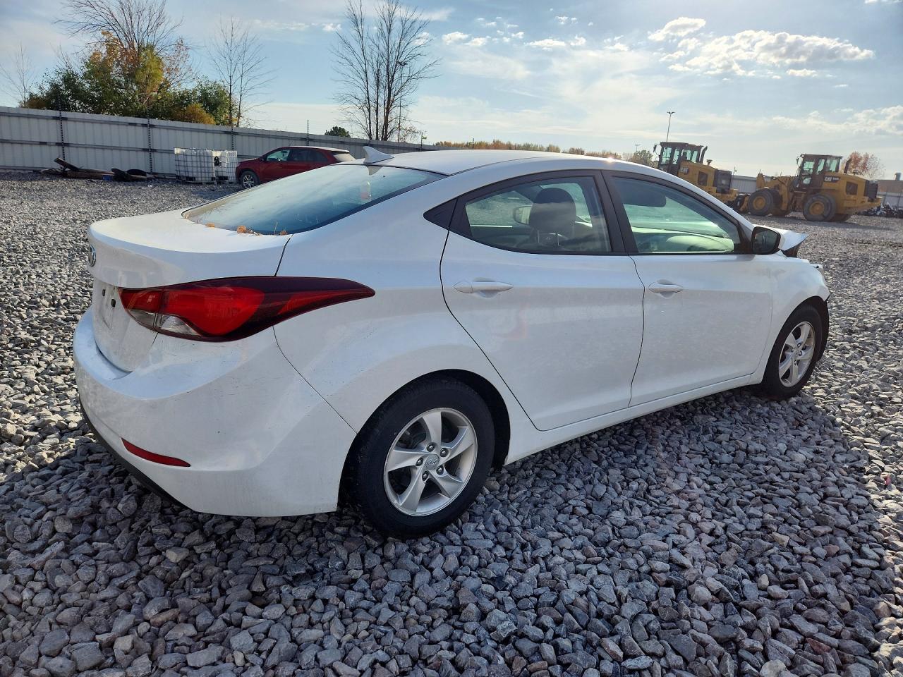 2015 Hyundai Elantra Se - Image 3