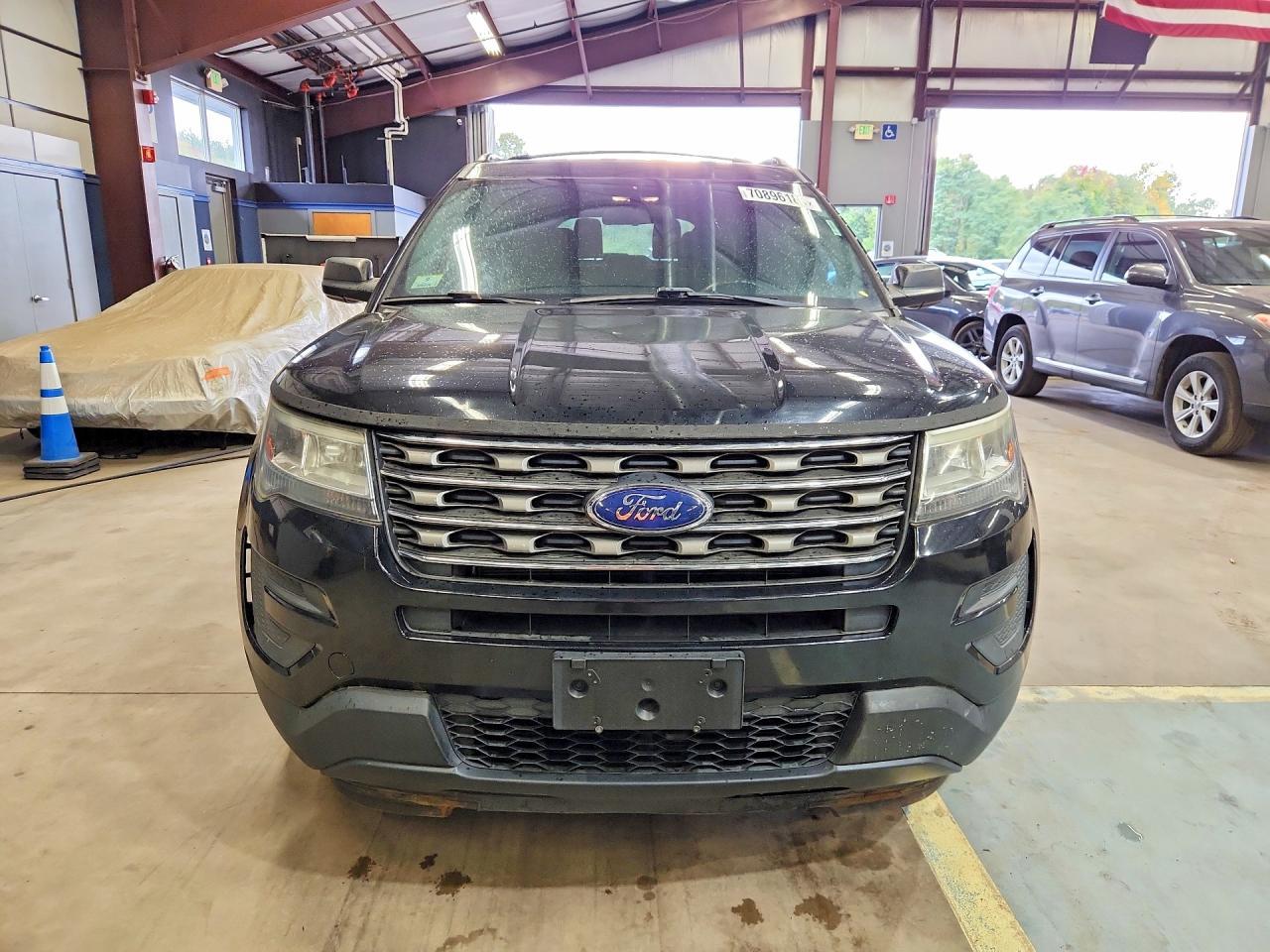 2017 Ford Explorer - Фото 5