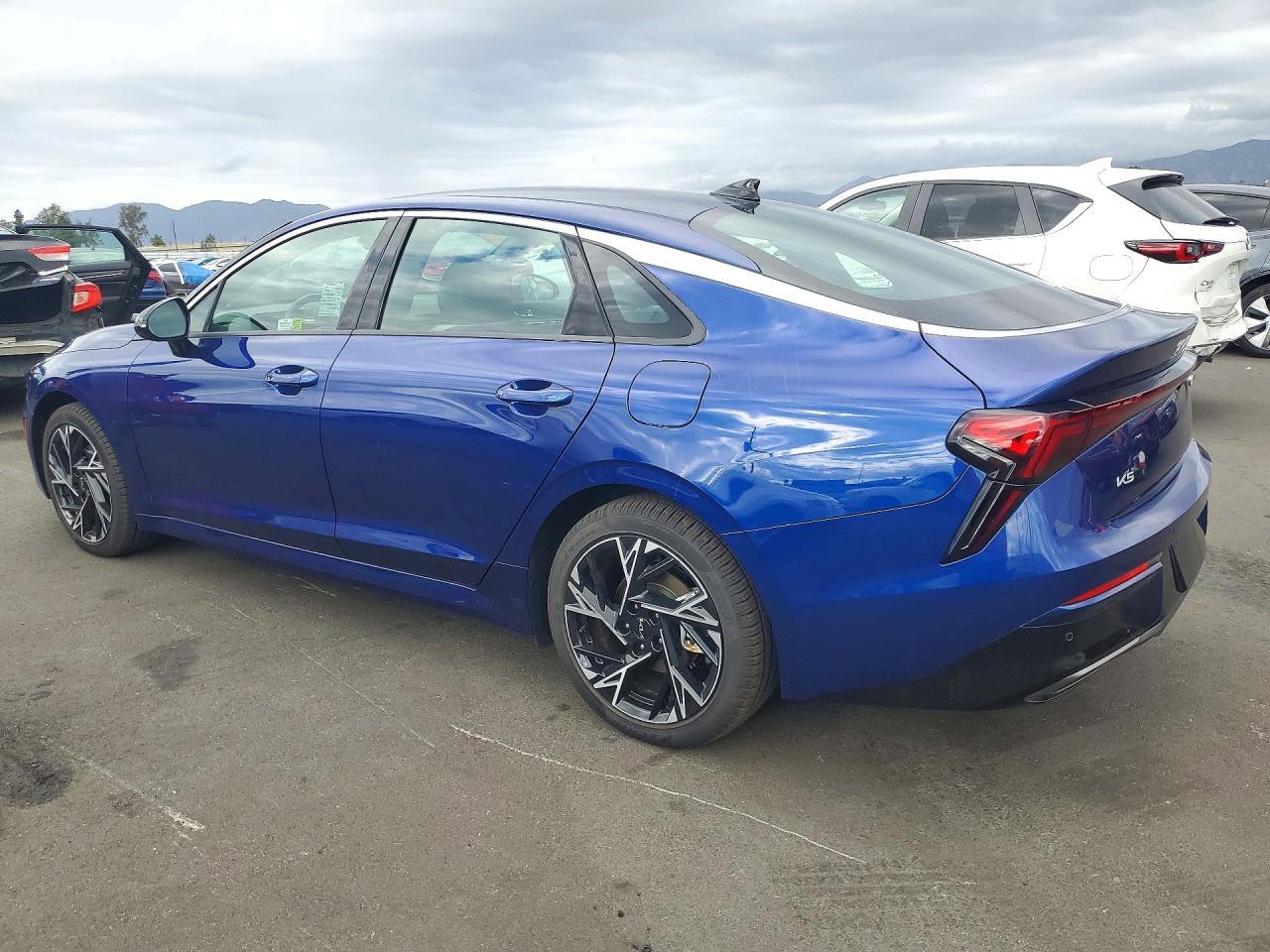 2026 Kia K5 Gt Line - Фото 2