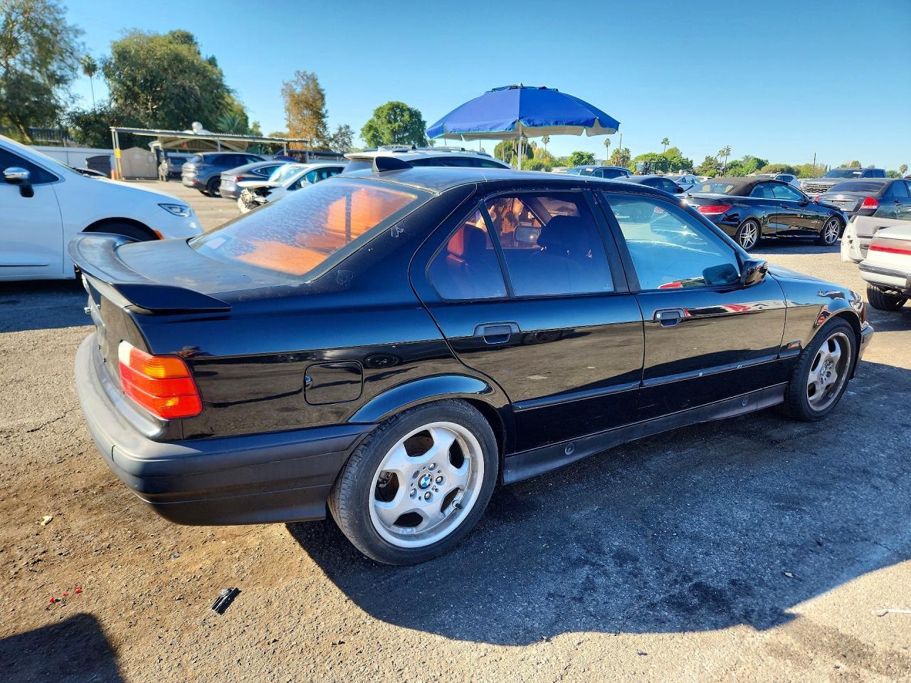 1996 BMW 318 I Automatic - Фото 3
