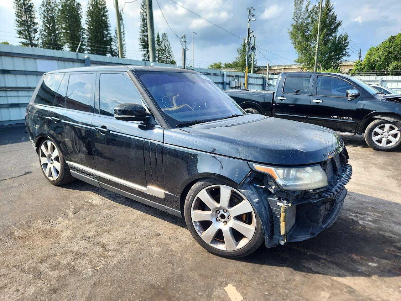 2016 Land Rover Range Rover - Image 4