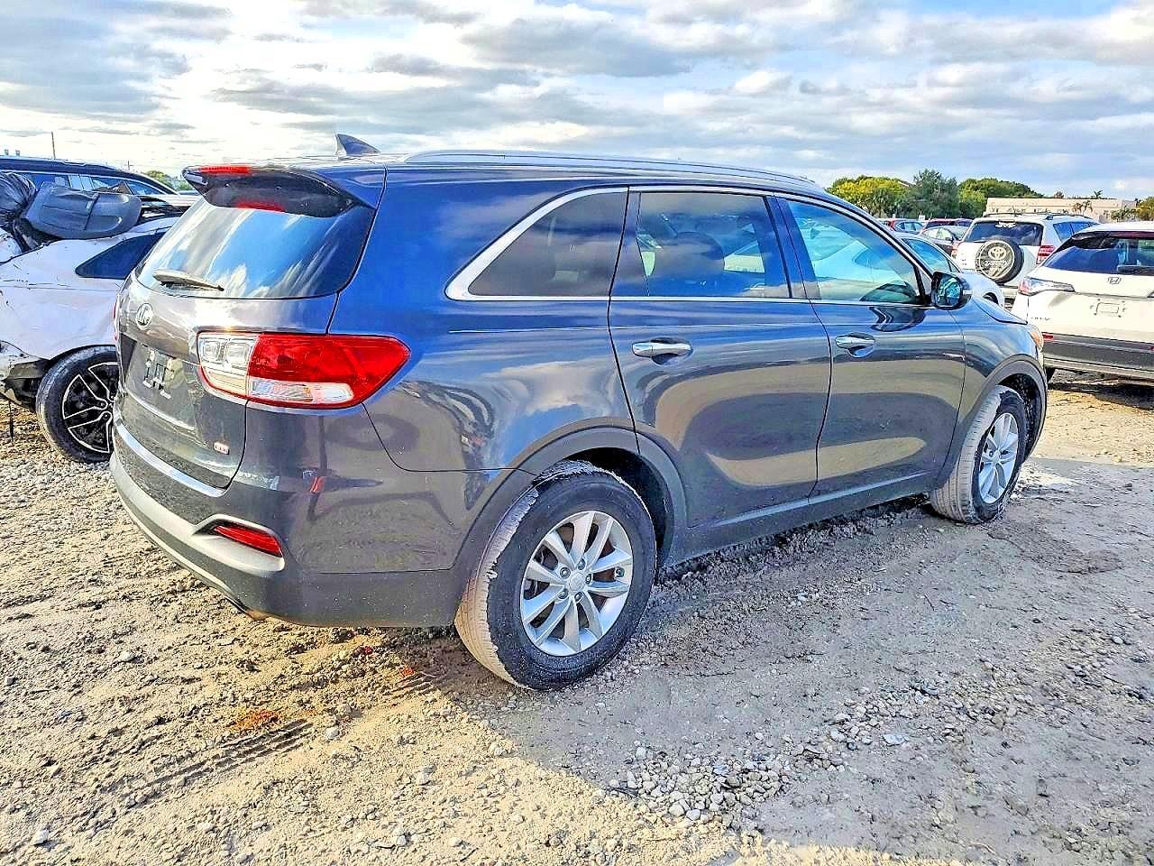 2018 Kia Sorento Lx - Фото 3