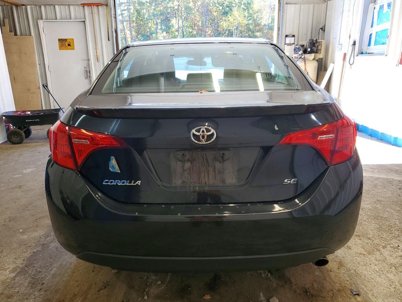2018 Toyota Corolla Se - Image 6