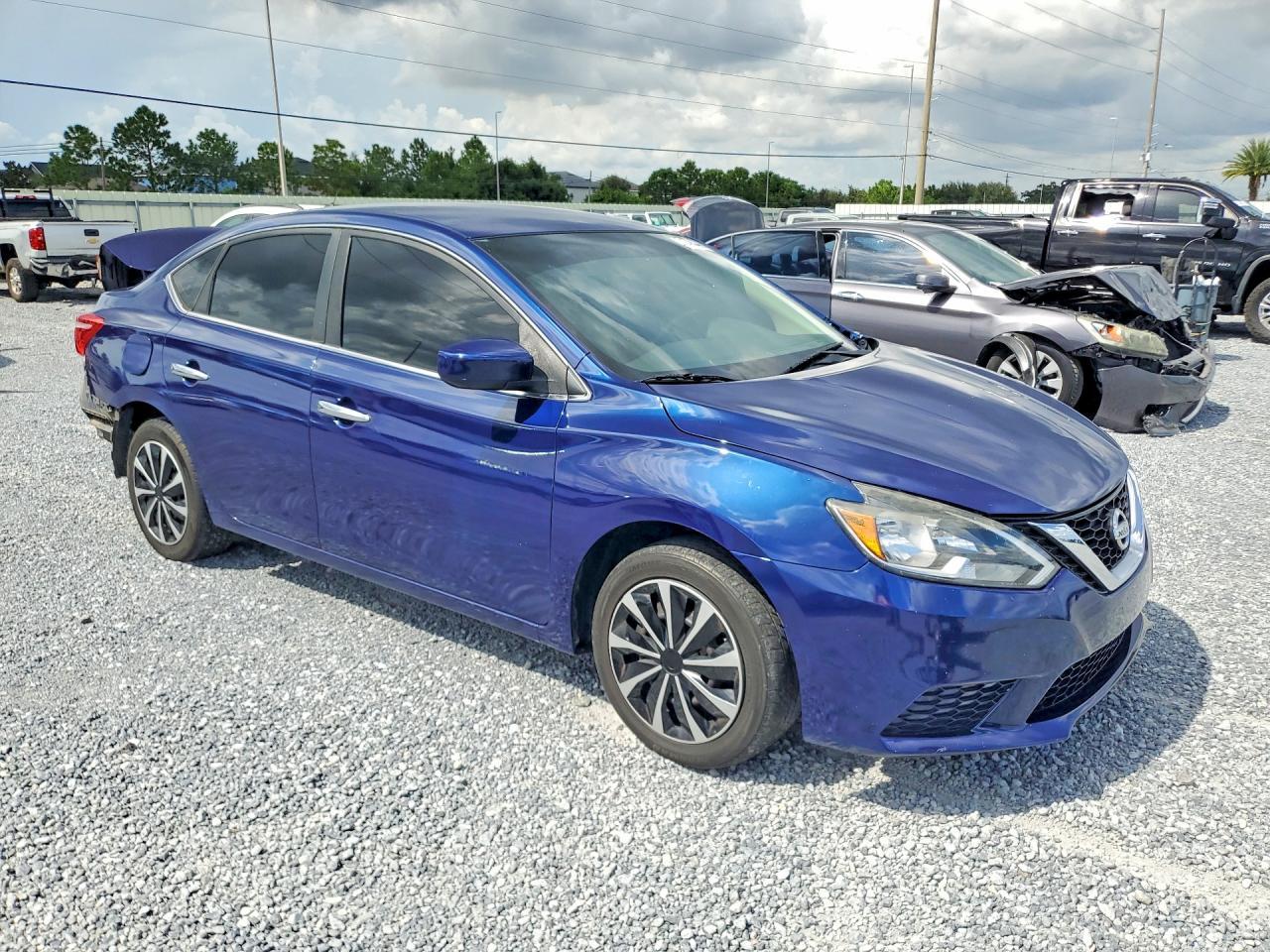 2017 Nissan Sentra S - Image 4