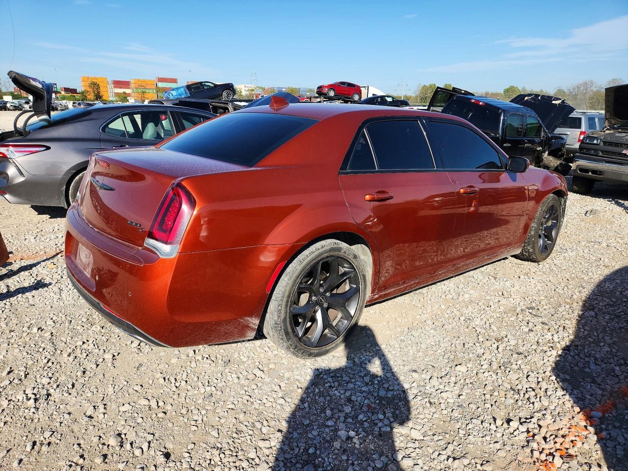 2021 Chrysler 300 S - Фото 3
