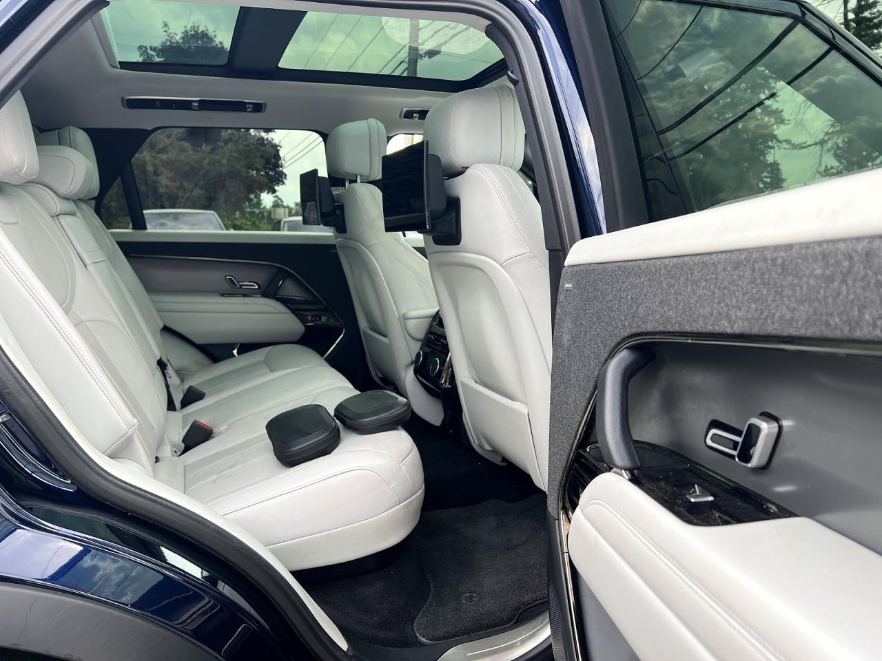 2023 Land Rover Range Rover Sport Dynamic Se - Image 6