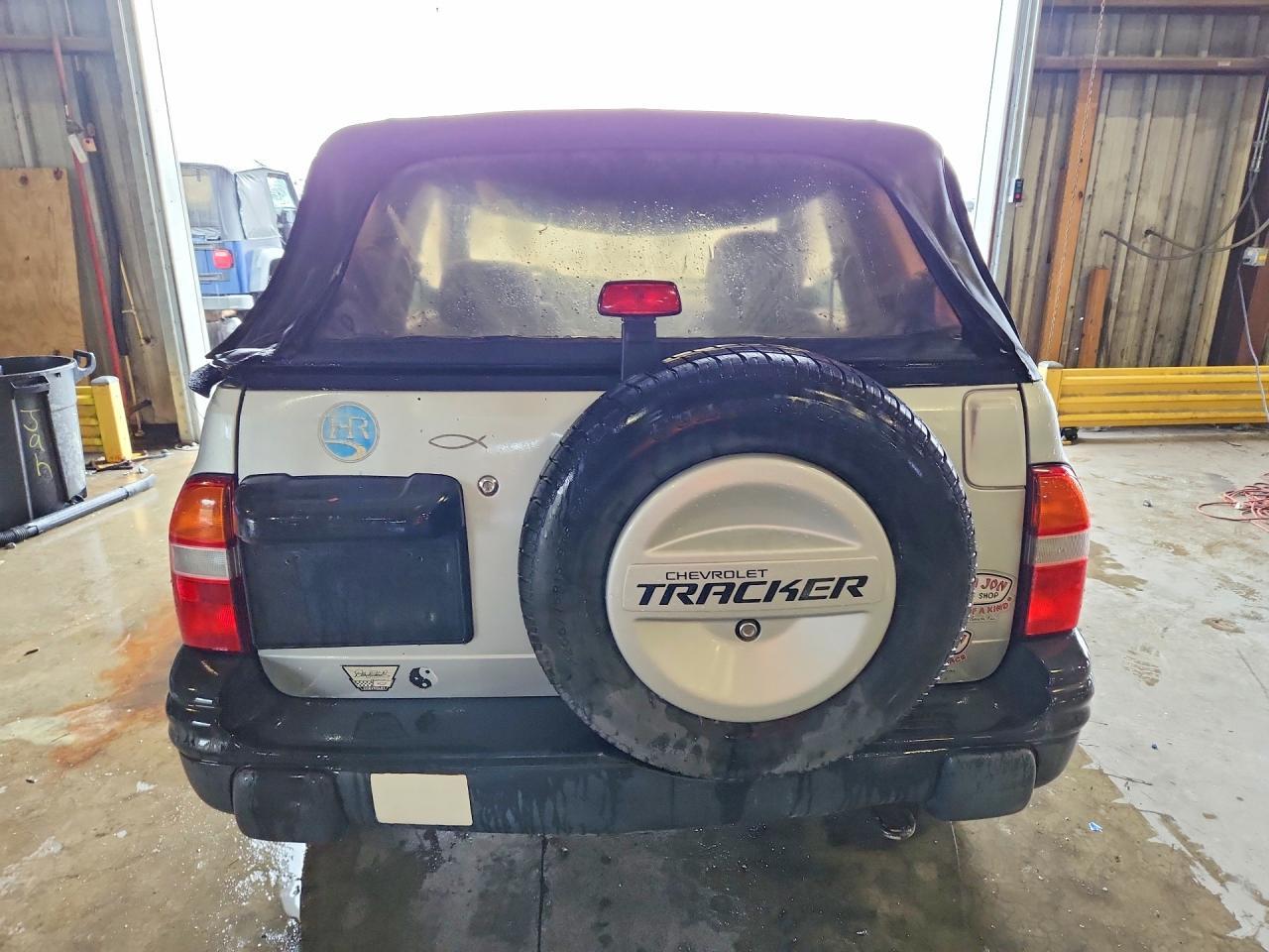 1999 Chevrolet Tracker - Фото 6