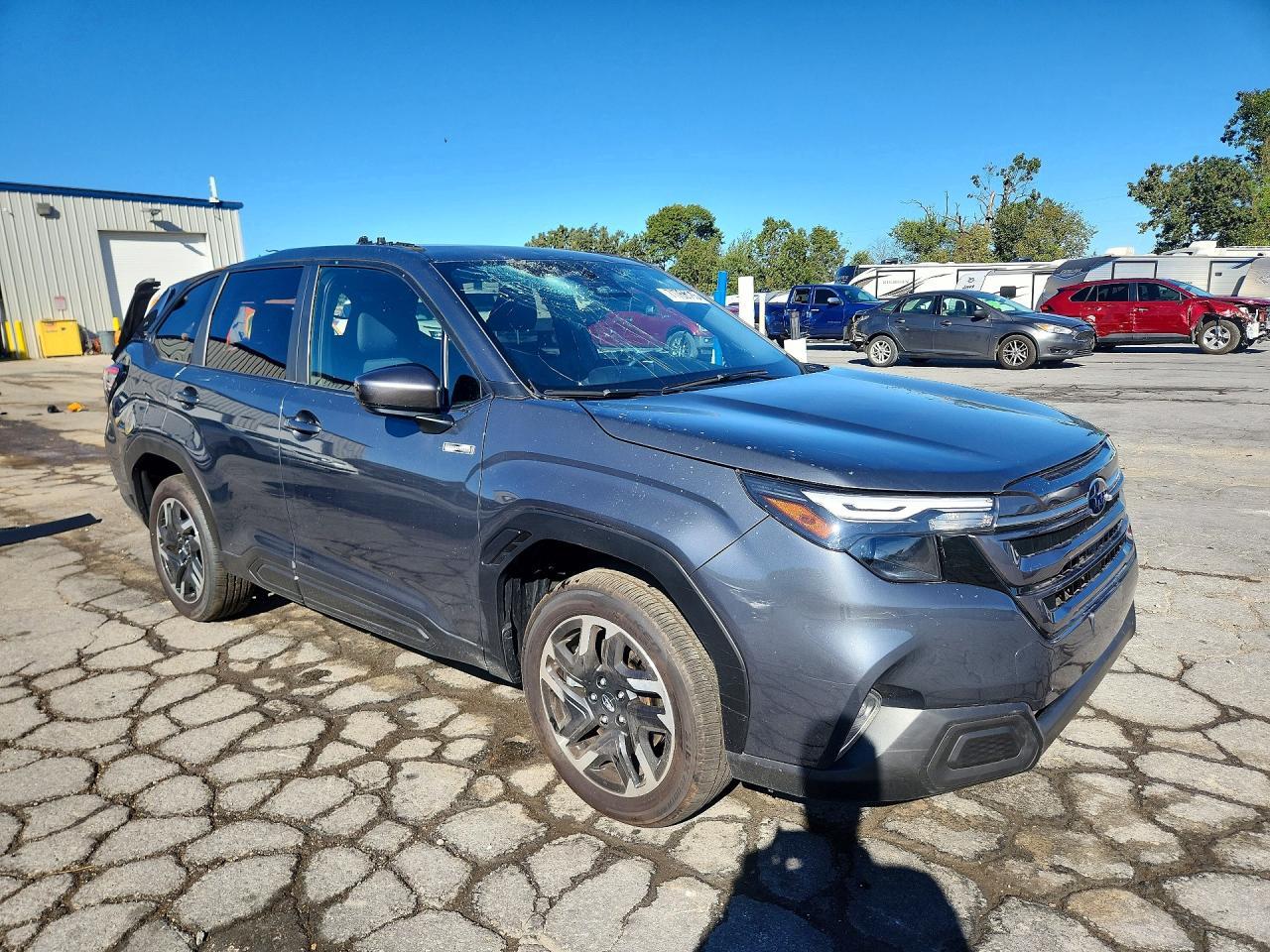 2025 Subaru Forester Premium - Фото 4