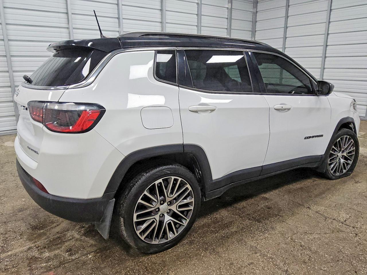 2023 Jeep Compass Limited - Фото 3