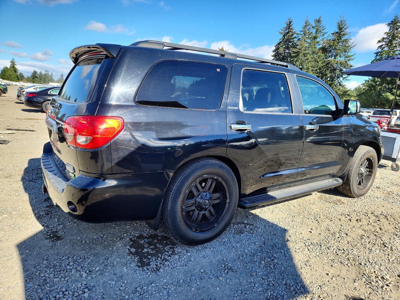 2010 Toyota Sequoia Platinum - Фото 3