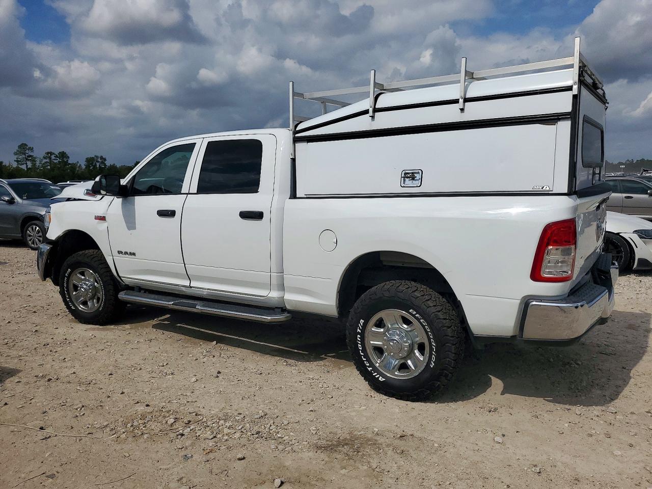 2022 Ram 2500 Tradesman - Image 2