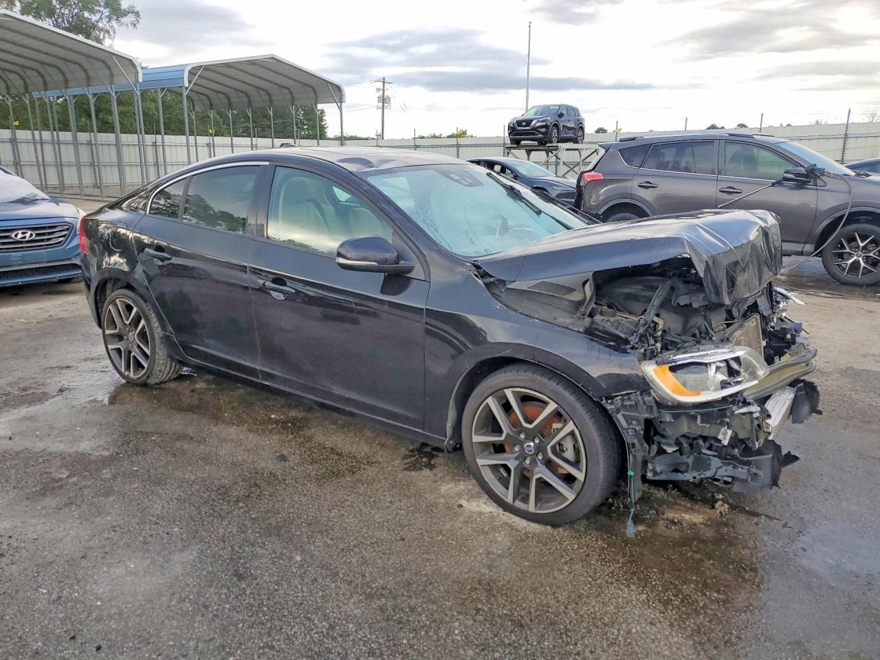 2017 Volvo S60 - Фото 4