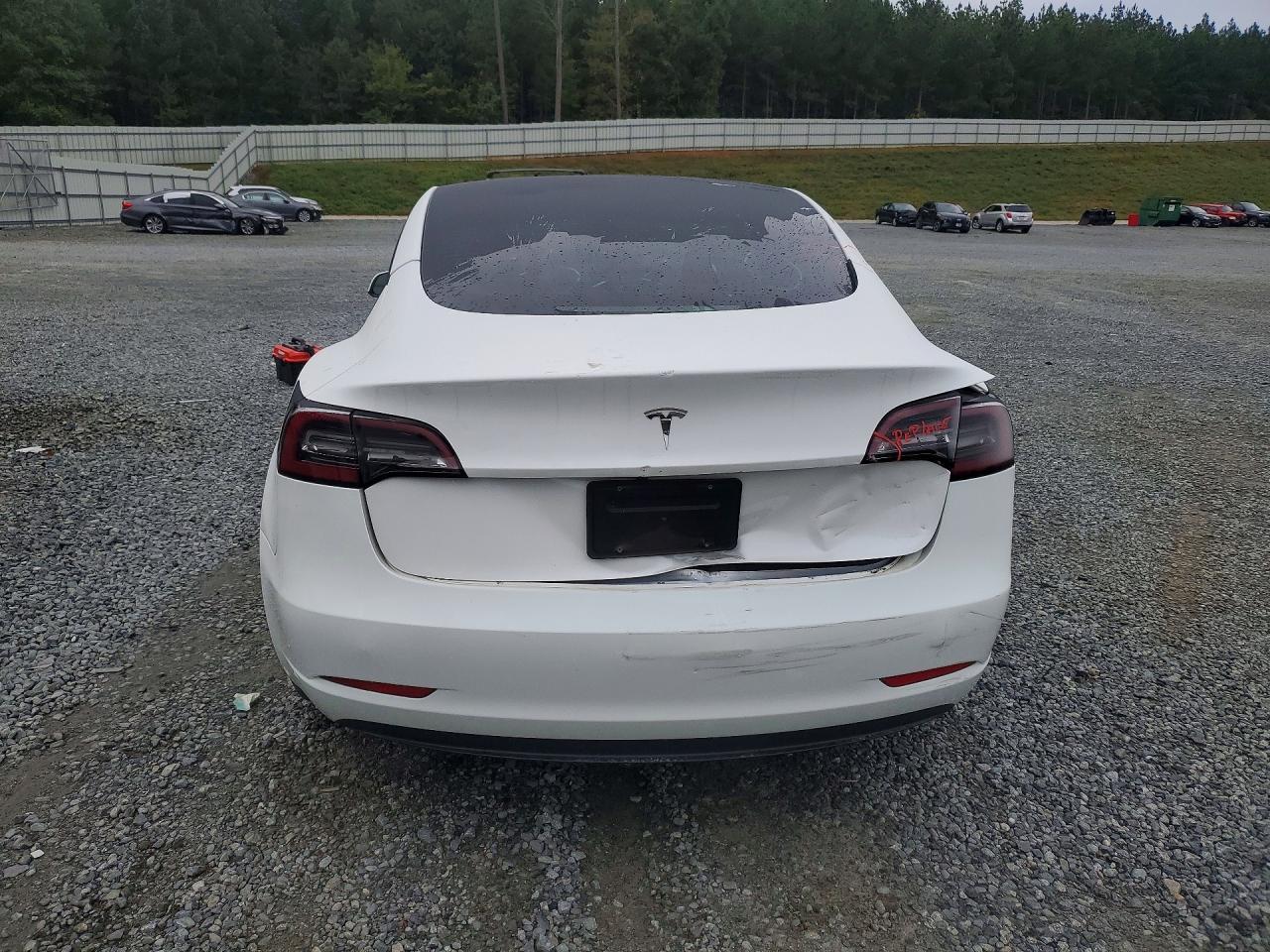 2023 Tesla Model 3 - Фото 6
