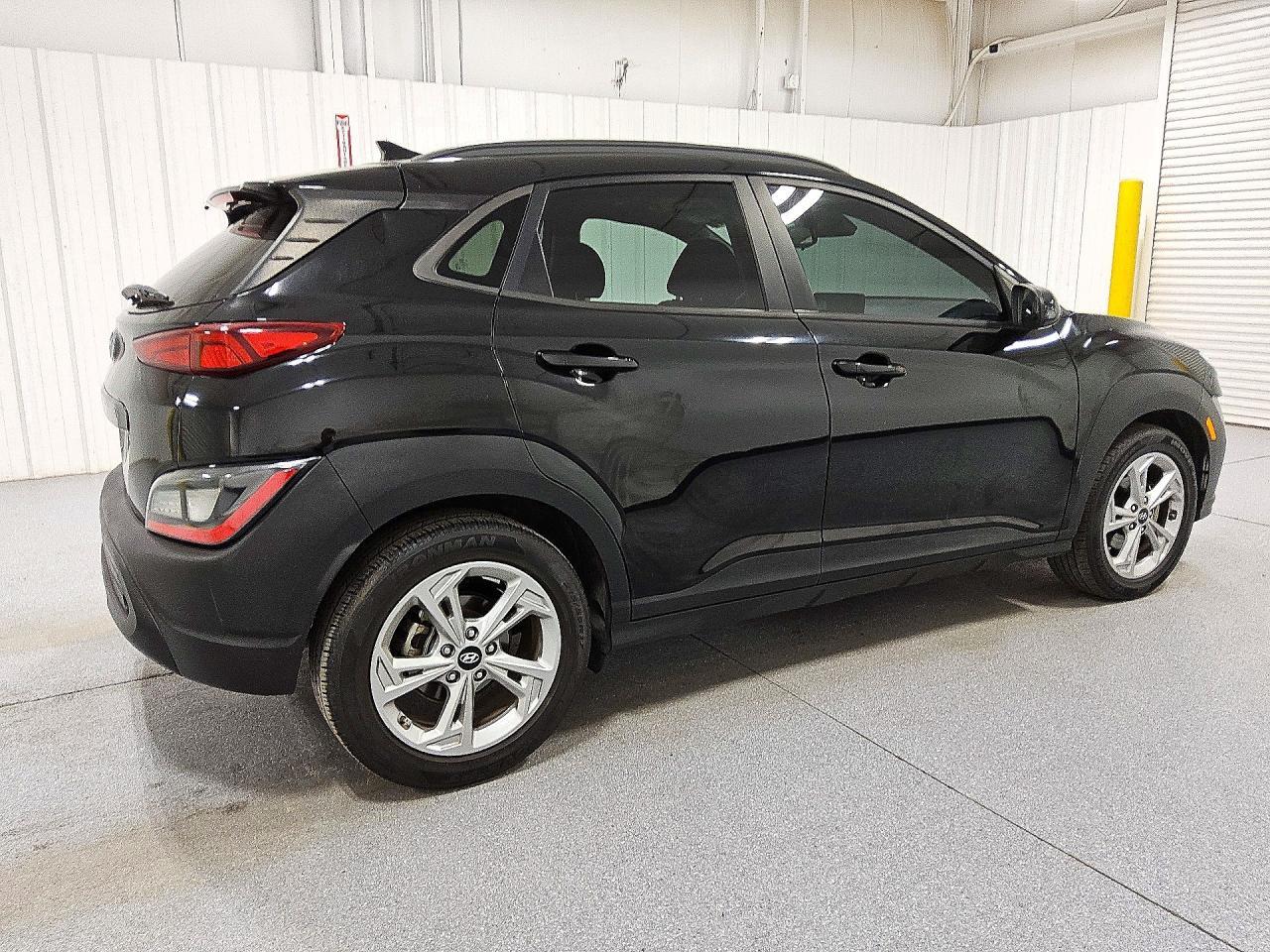 2023 Hyundai Kona Sel - Фото 3