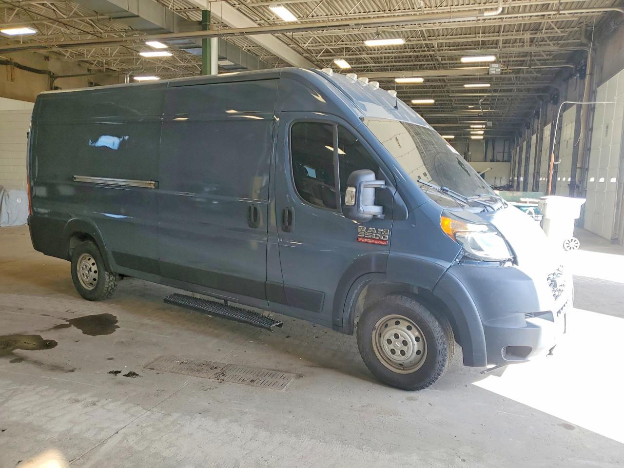 2020 Ram Promaster 3500 Delivery Van - Фото 4