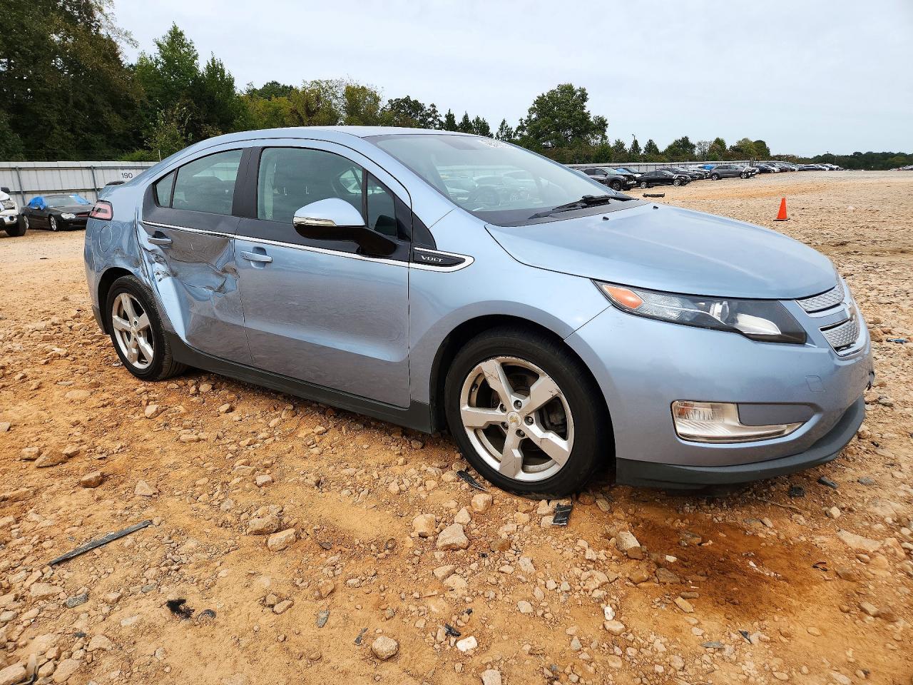2013 Chevrolet Volt - Image 4