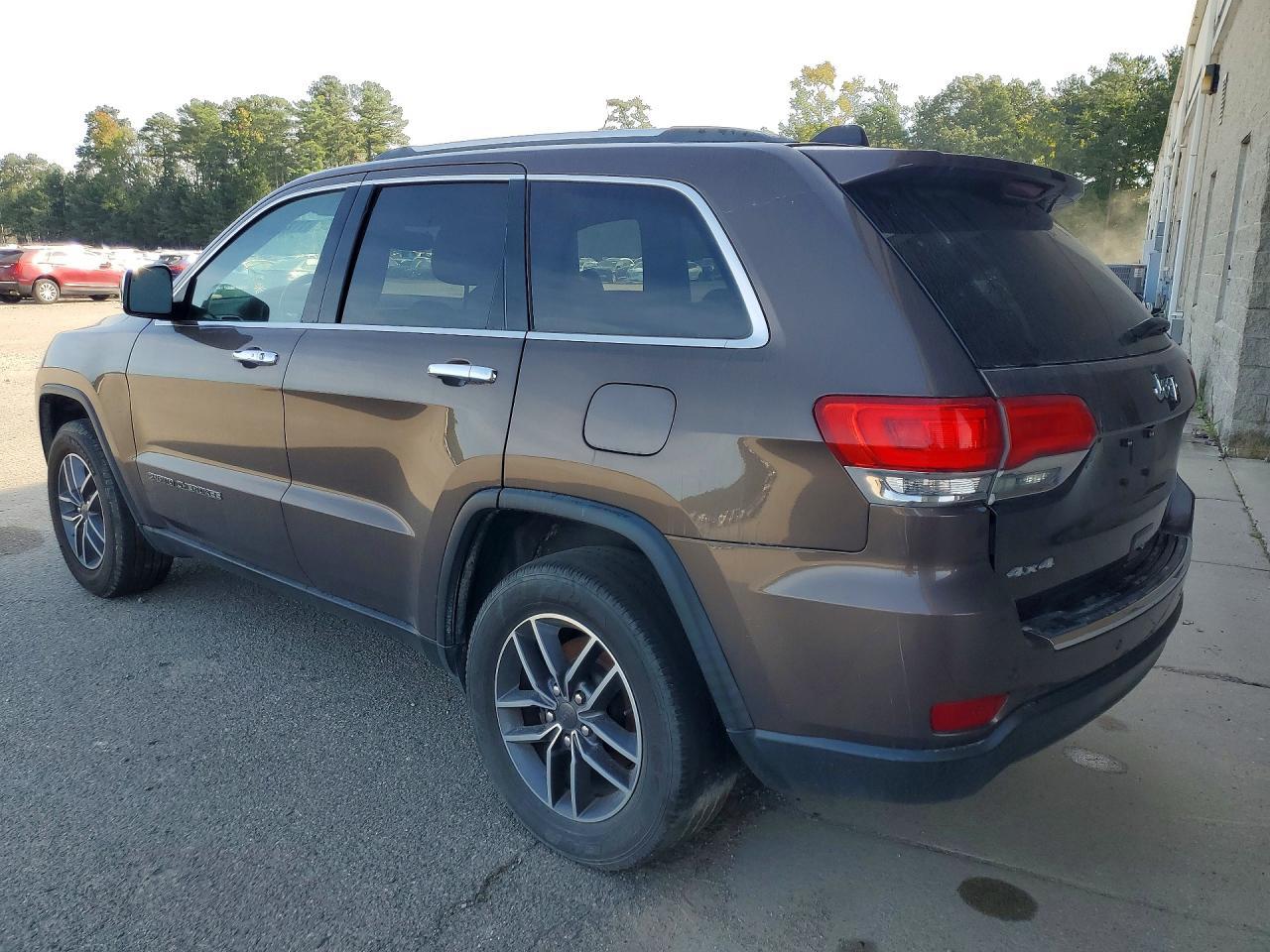 2019 Jeep Grand Cherokee Limited - Image 2