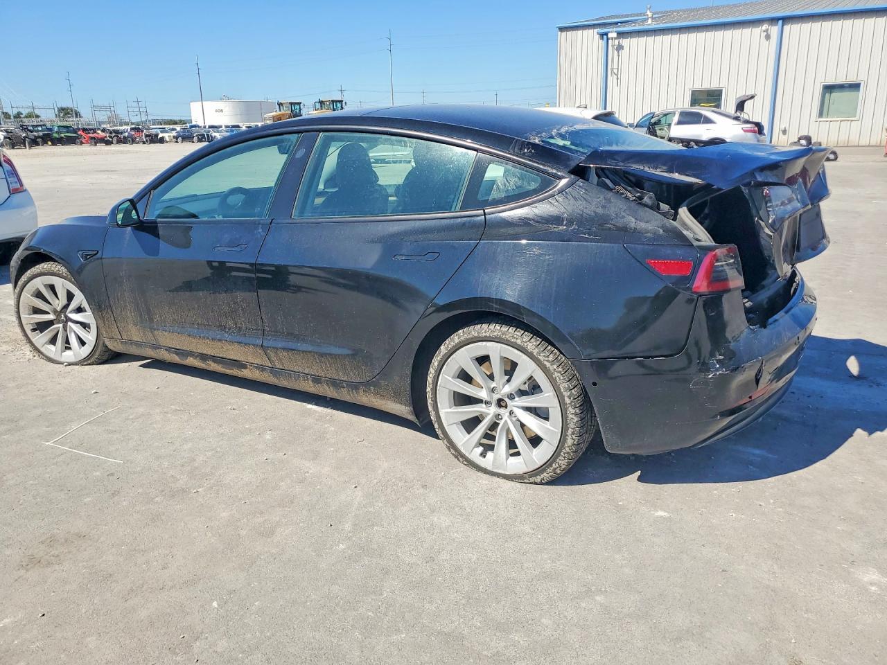 2022 Tesla Model 3 - Фото 2