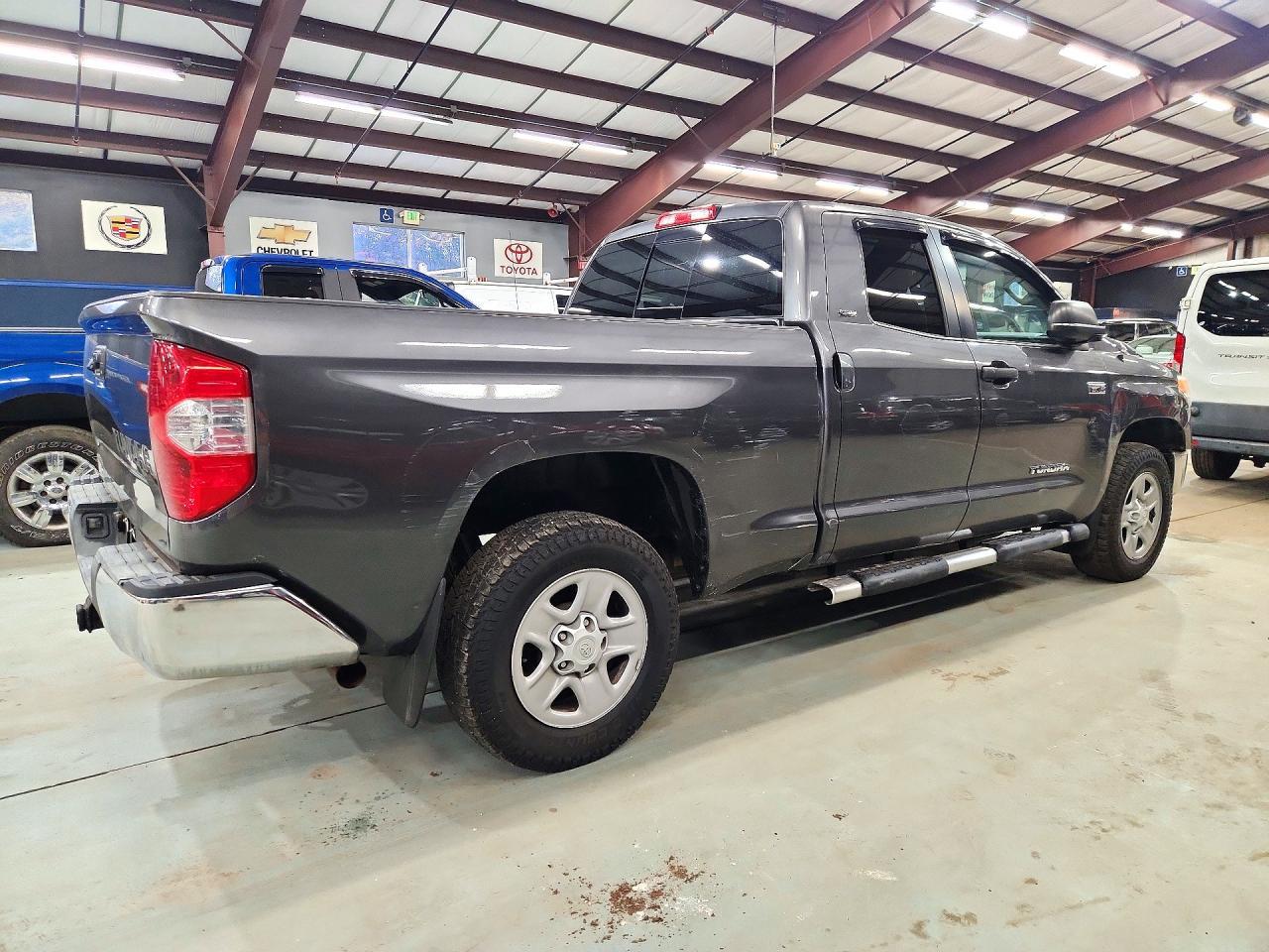 2016 Toyota Tundra Sr5 - Image 3