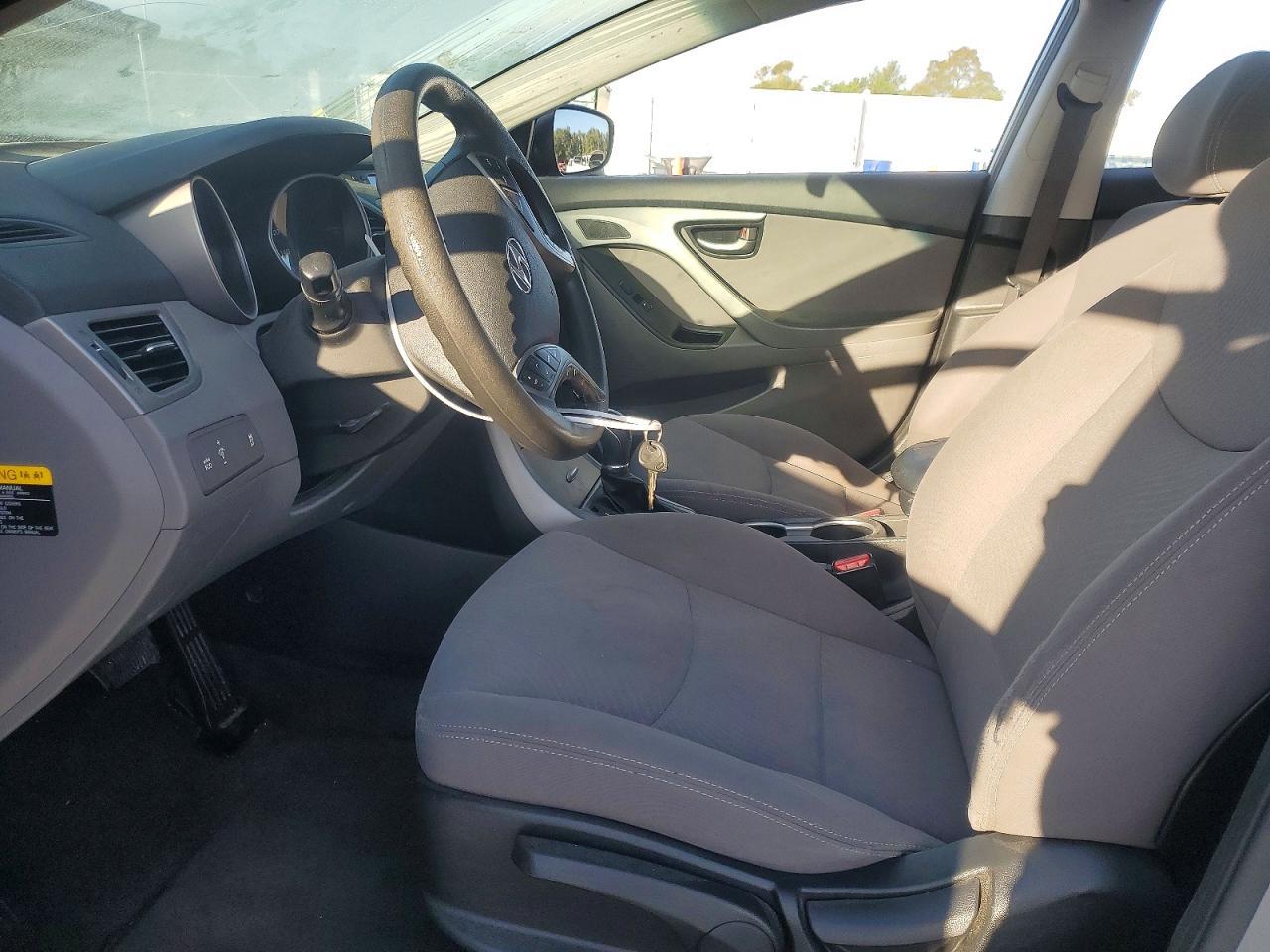 2014 Hyundai Elantra Se - Фото 7