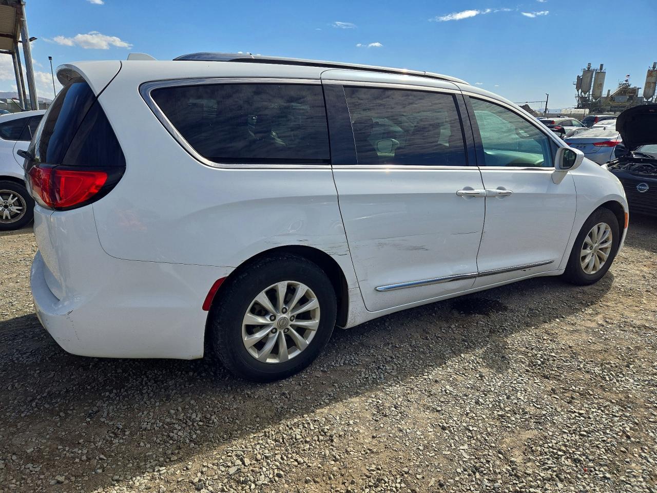 2019 Chrysler Pacifica Touring L - Фото 3