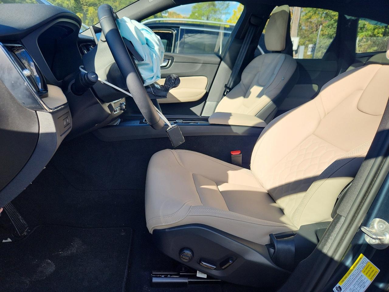 2026 Volvo Xc60 Plus - Image 7