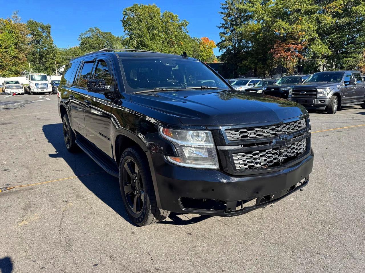 2017 Chevrolet Suburban K1500 Lt - Image 4