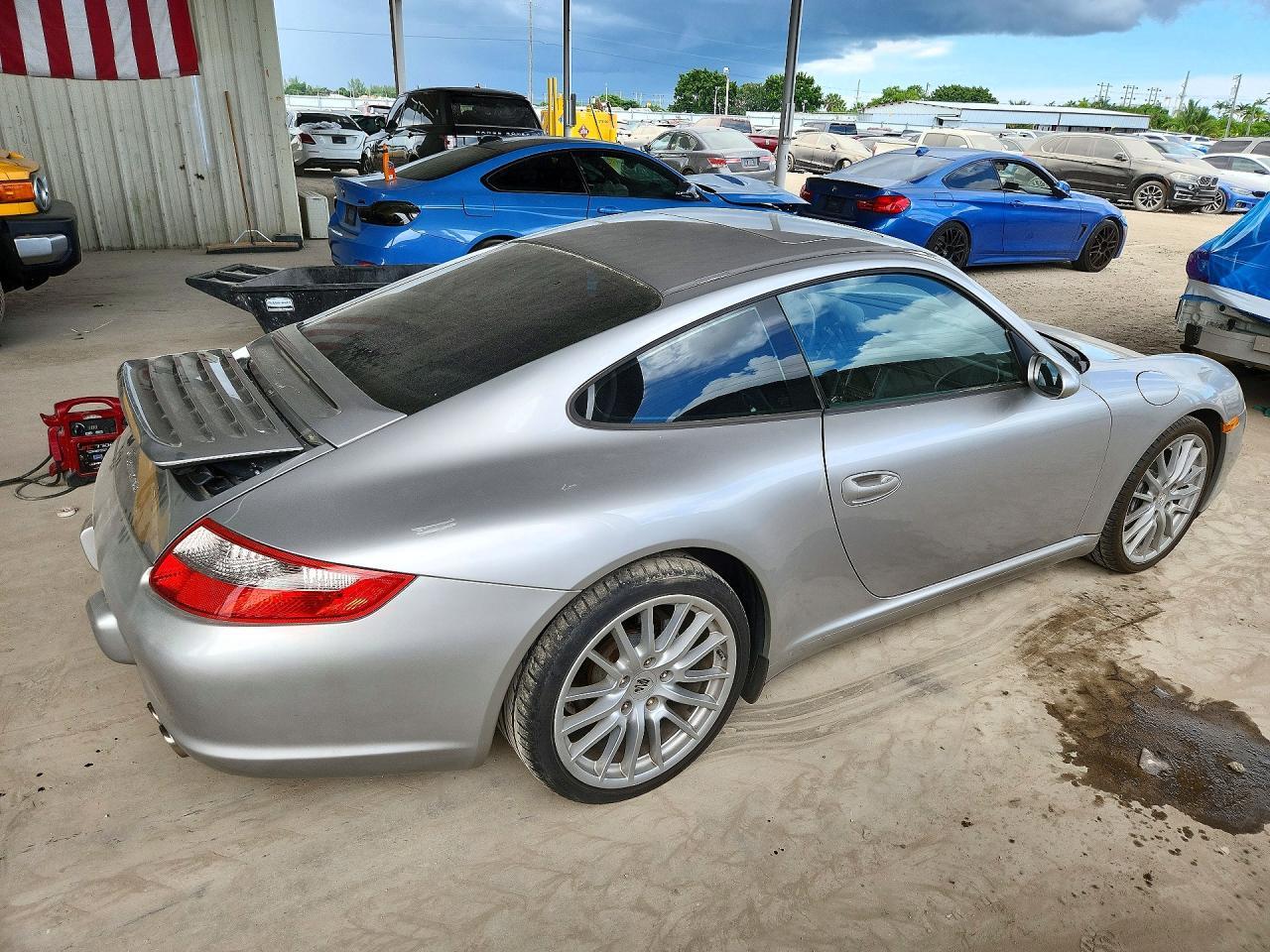 2005 Porsche 911 New Generation Carrera - Image 3