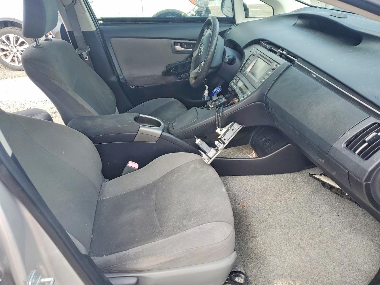 2013 Toyota Prius Three - Фото 7