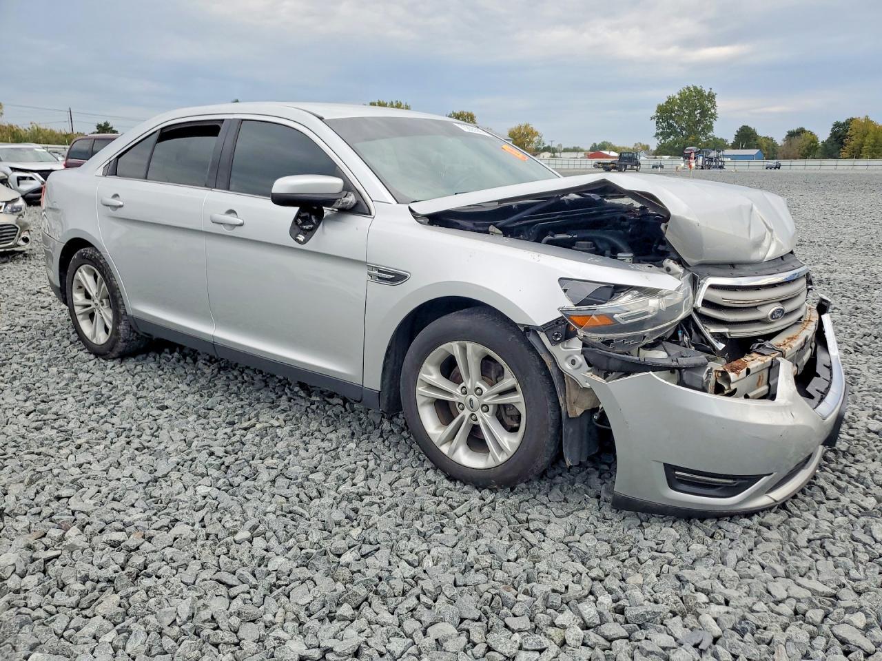 2016 Ford Taurus Sel - Фото 4