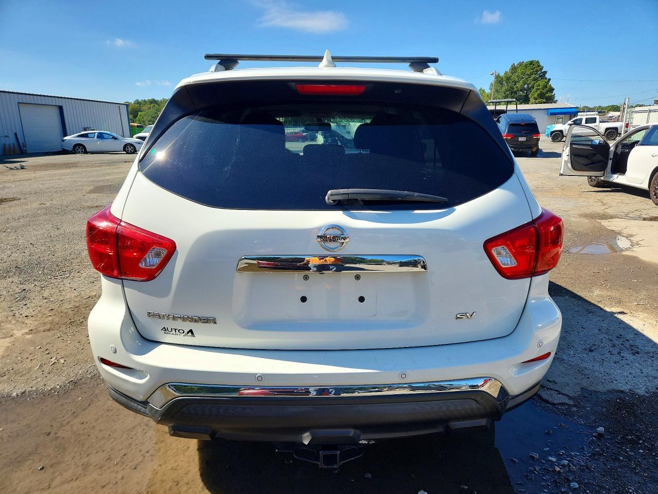 2019 Nissan Pathfinder Sv - Image 6