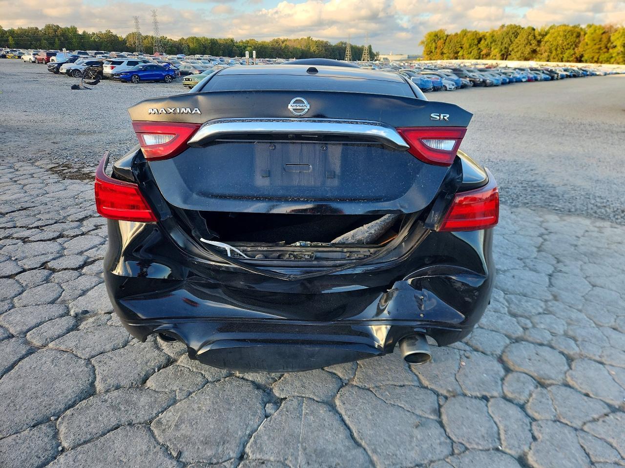 2017 Nissan Maxima 3.5 S - Image 6