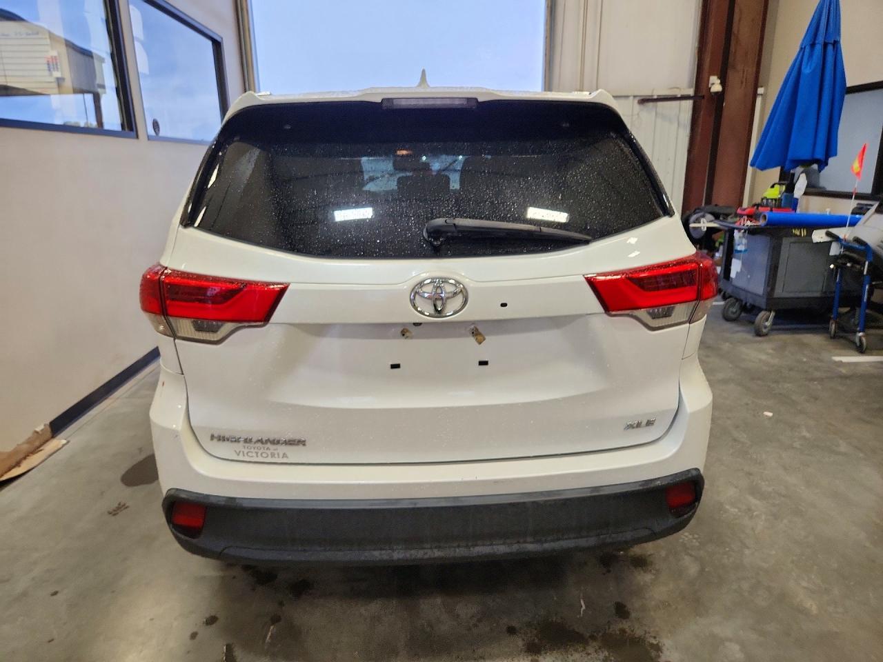 2019 Toyota Highlander Xle - Image 6