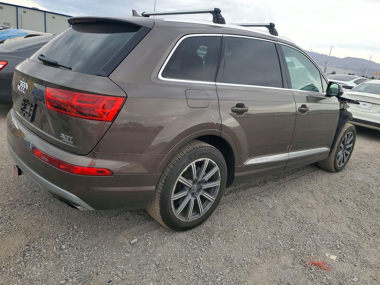 2017 Audi Q7 Premium Plus - Image 3