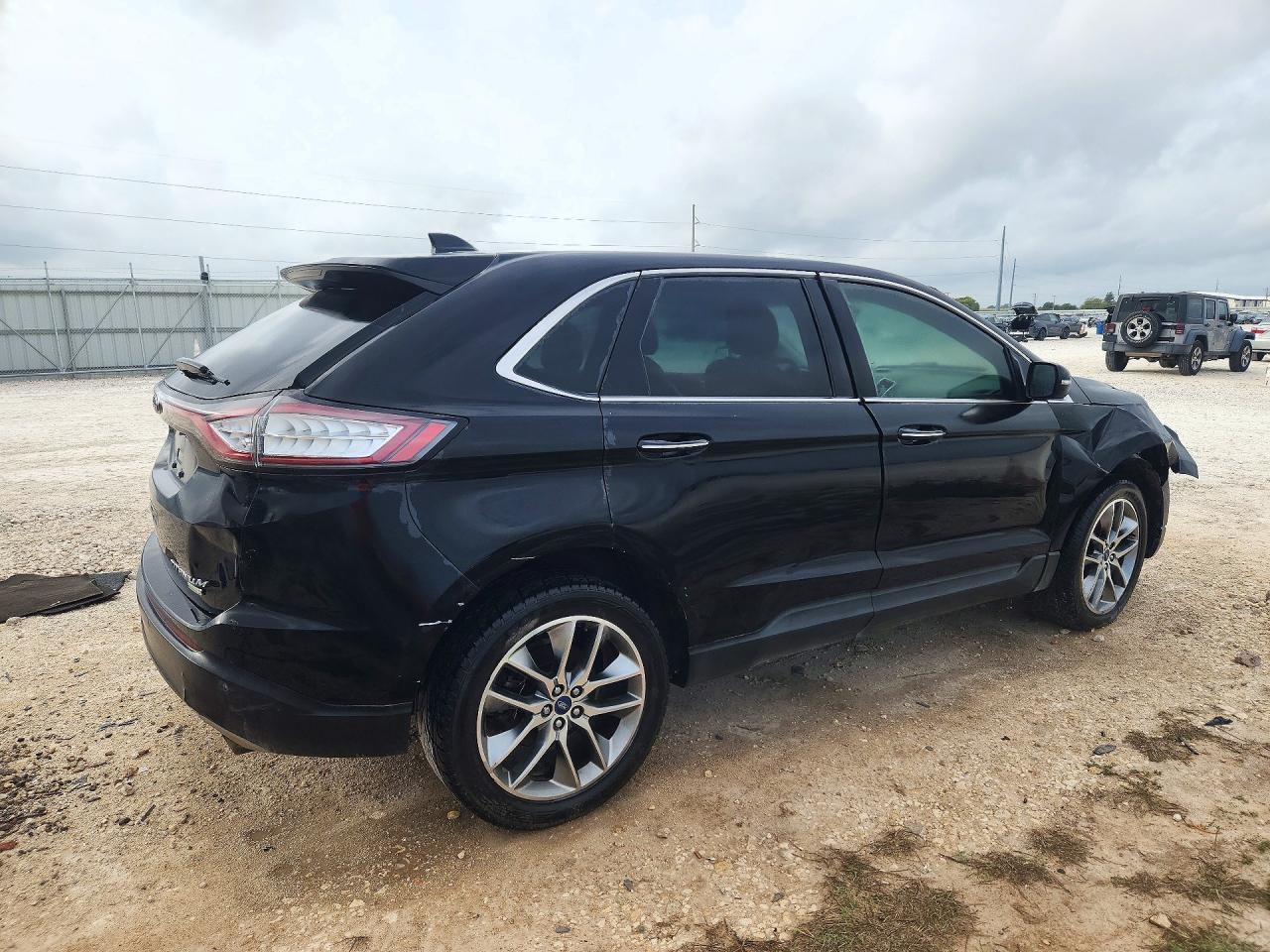 2016 Ford Edge Titanium - Фото 3