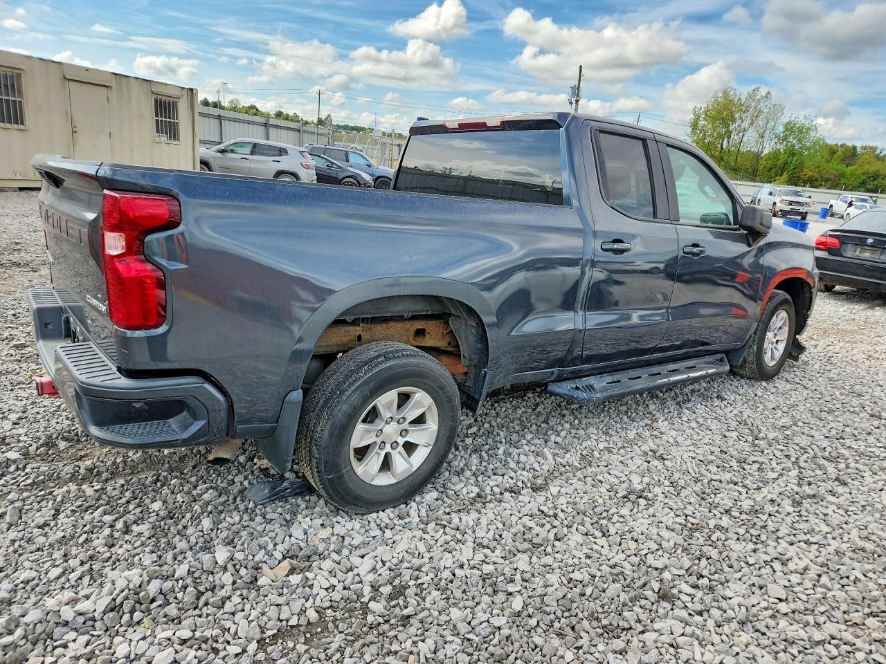 2019 Chevrolet Silverado K1500 Lt - Image 3