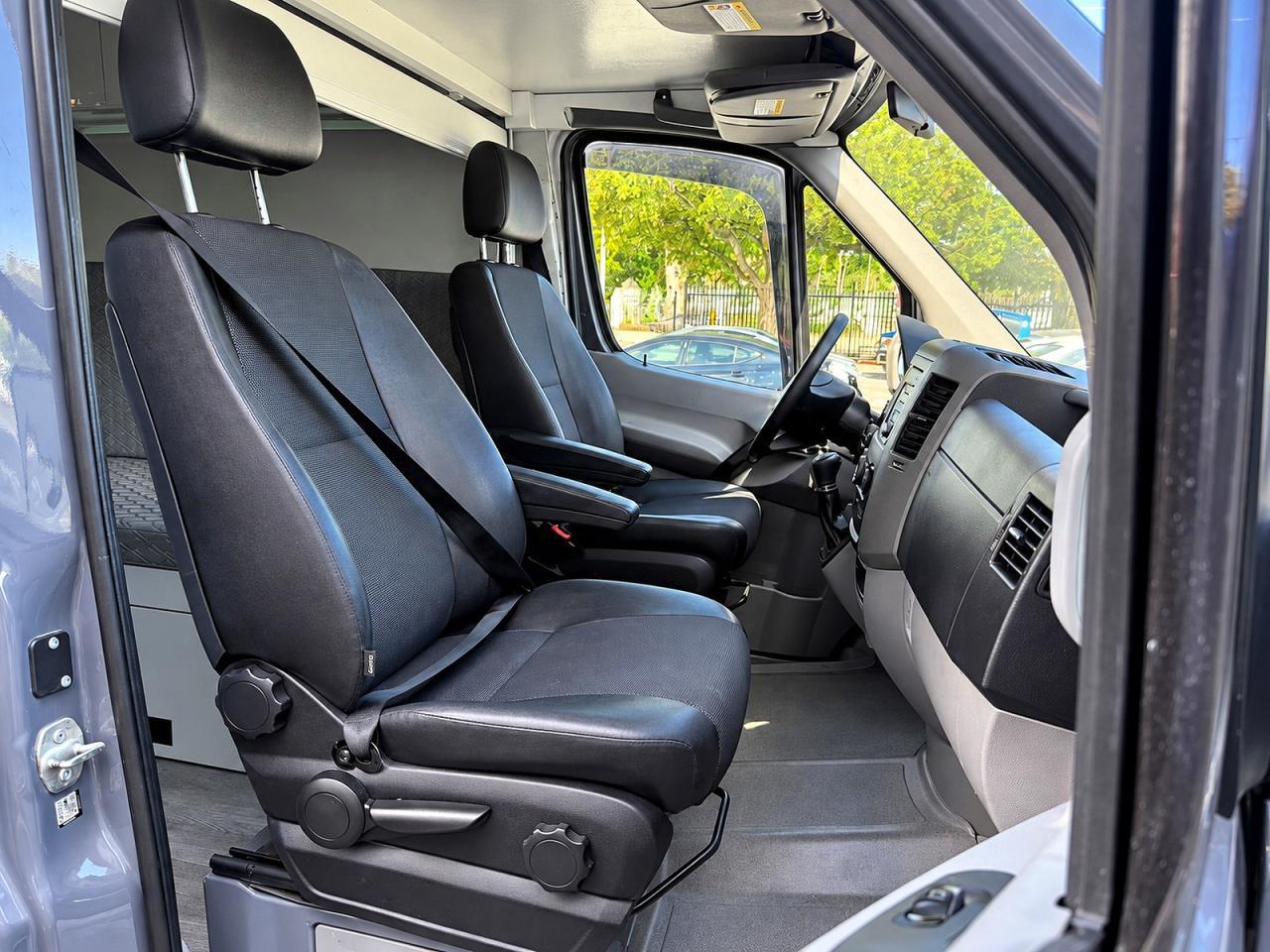 2018 Mercedes-Benz Sprinter 2500 - Image 5