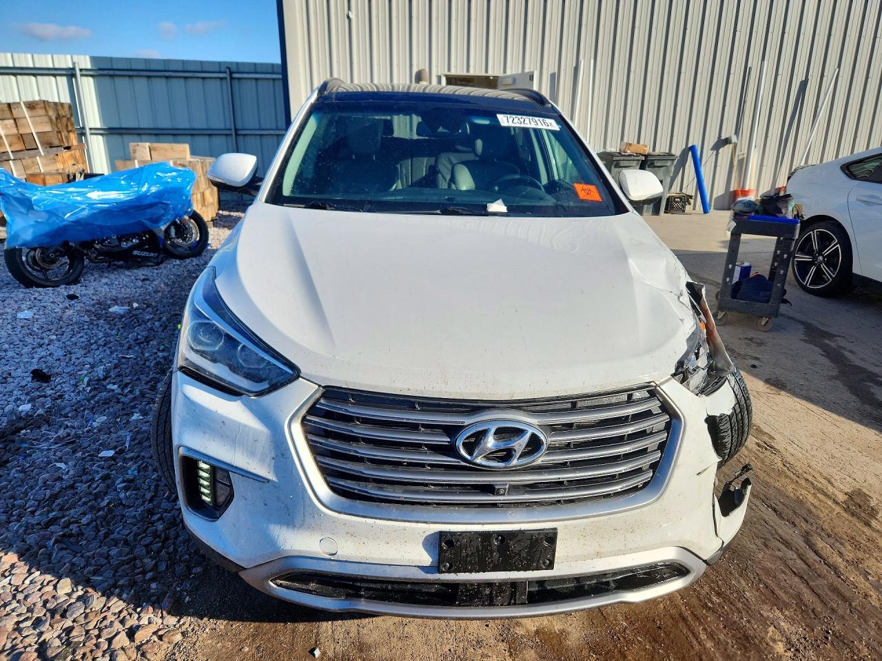 2017 Hyundai Santa Fe Limited Ultimate - Image 5