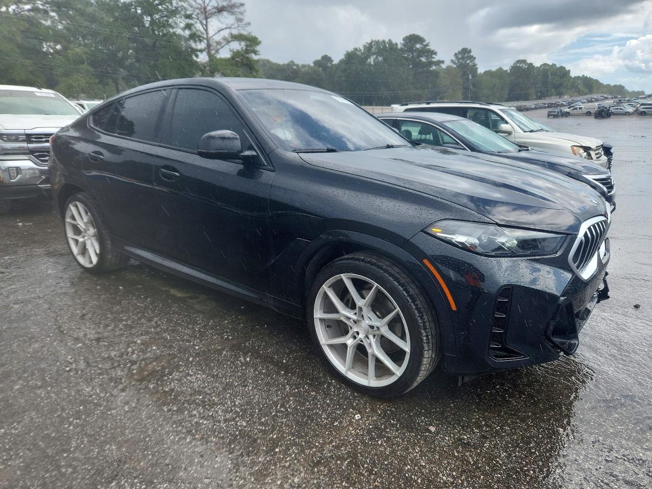 2024 BMW X6 xDrive40I - Image 4