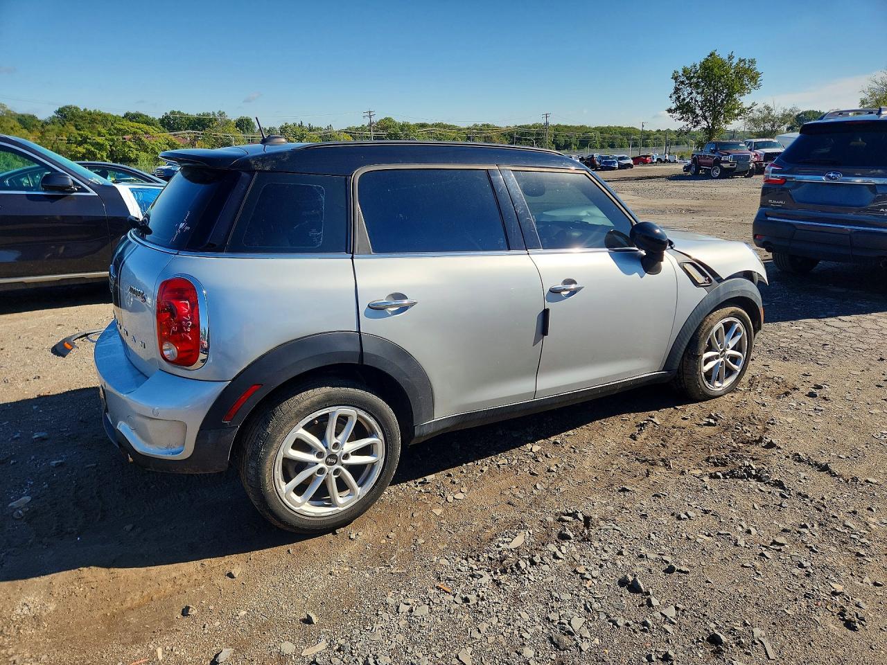 2015 Mini Cooper S Countryman - Image 3