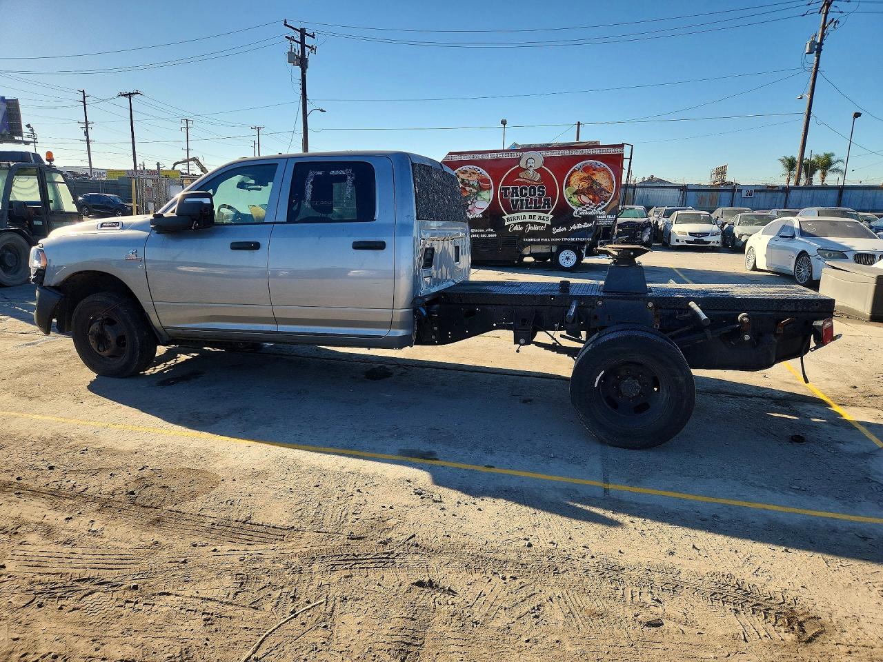 2023 Ram 3500 - Фото 2