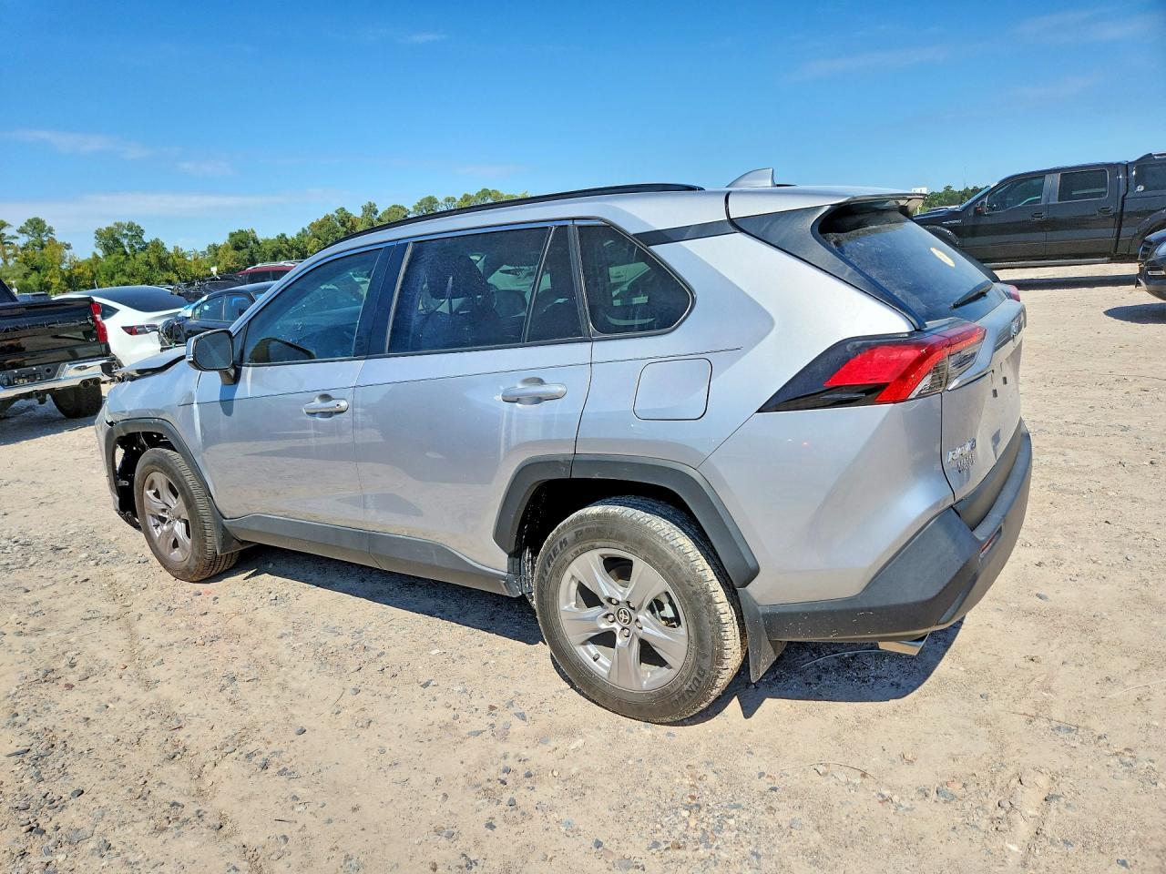 2024 Toyota Rav4 Xle - Фото 2