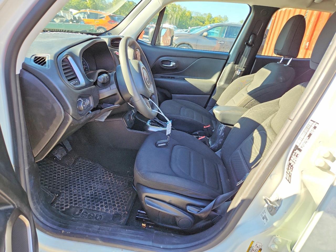 2022 Jeep Renegade Latitude - Фото 7