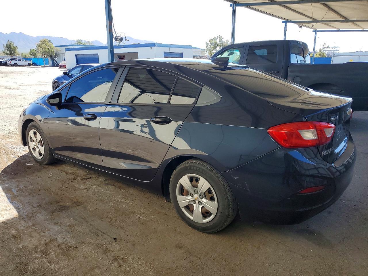 2016 Chevrolet Cruze Ls - Фото 2